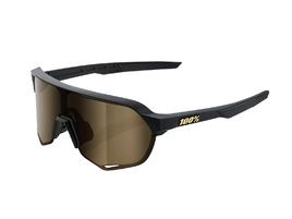 100% Gafas S2 Matte Black – Soft Gold Mirror
